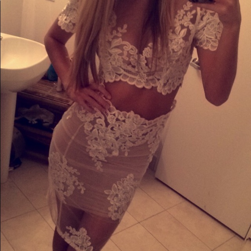White Lace Mesh Set - Picture 3 of 7